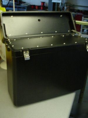 Scientific aluminum instrument case 24