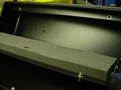 Scientific aluminum instrument case 24