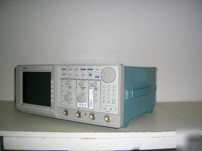 Tektronix TDS520B digitizing oscilloscope. 500 mhz. 2CH