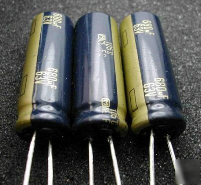 10 x matsushita electric fc 680UF 63V nos 