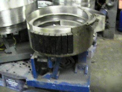 Moorfeed vibratory parts feeder bowl automation 