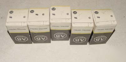 New 5PC allen bradley 800M illuminated push button 