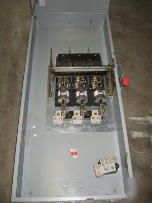 Ge disconnect TH3326R 600A 250V 3P fused N3R raintight