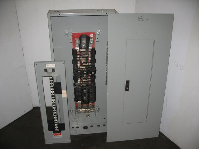 G.e. thqb 225A/120/208V/3PH circuit breaker panel+cb's