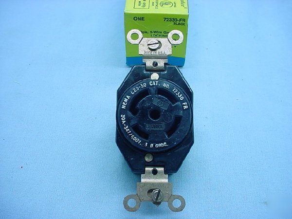 L23-30 locking receptacle 30A 347/600V 72330-fr