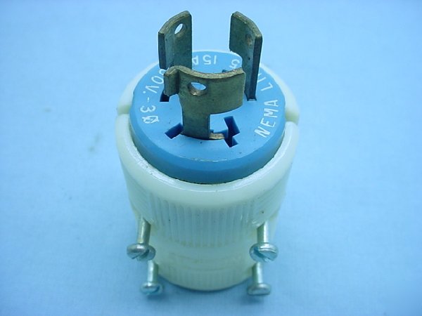 Leviton L11-15 locking plug 15A 250V 71115-p