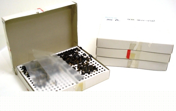 Lot of 600 si photodiodes, S1133-01