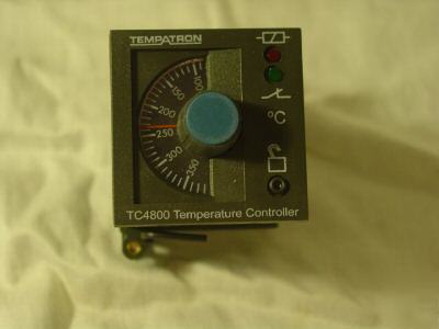 New p/n 344-552 tempatron TC4800 temperature controller 