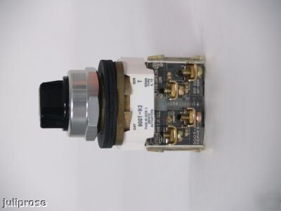 New allen-bradley 800T-H2B maintained selector switch 