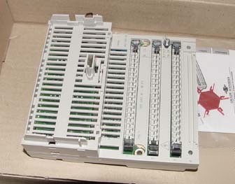 Schneider / modicon tsx momentum 170ADI54050 base