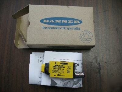 Banner 26841 SM2A312DQD diffuse mode sensor - 