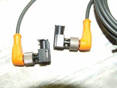 (2) sensors w/highflex cordsets bmf 32M-ps-c-2-s 4