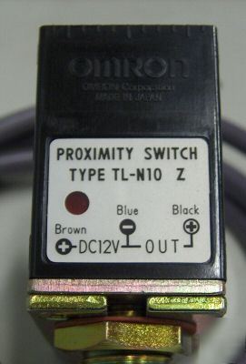 Omron tl-N10 z proximity switch 12 vdc 10MM distance