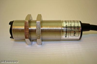 M18-reflective photoelectric sensor, pnp, nc, sn=3.0M 