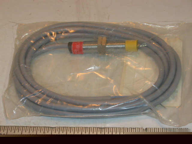 New turck threaded proximity sensor NI4-M12-AZ31X