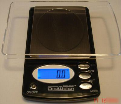 Lab weigh test equipment - digital 500 x 0.1 gram scale