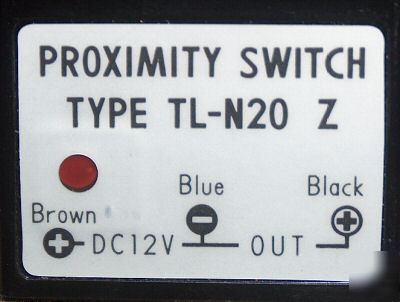 Omron tl-N20 z proximity switch 12 vdc 20MM distance