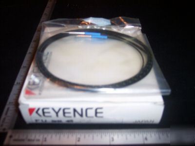 Keyence photo electric thru beam 80 mm range fu-32