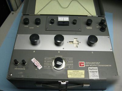 Leeds & northrup millivolt potentiometer model 8686 