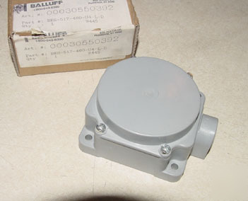 New balluff proximity sensor bes-517-460-U4-l-d in box