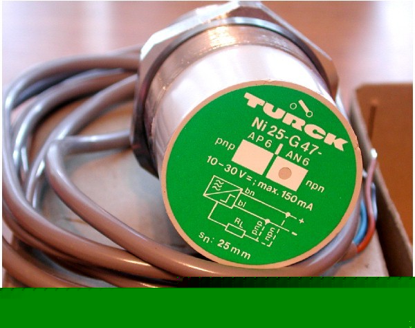New turck NI25-G47-AN6 inductive proximity sensor - 